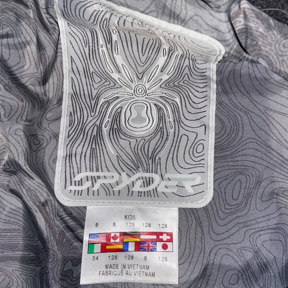 Spyder winter coat for ski or snow - Picture 2 of 8